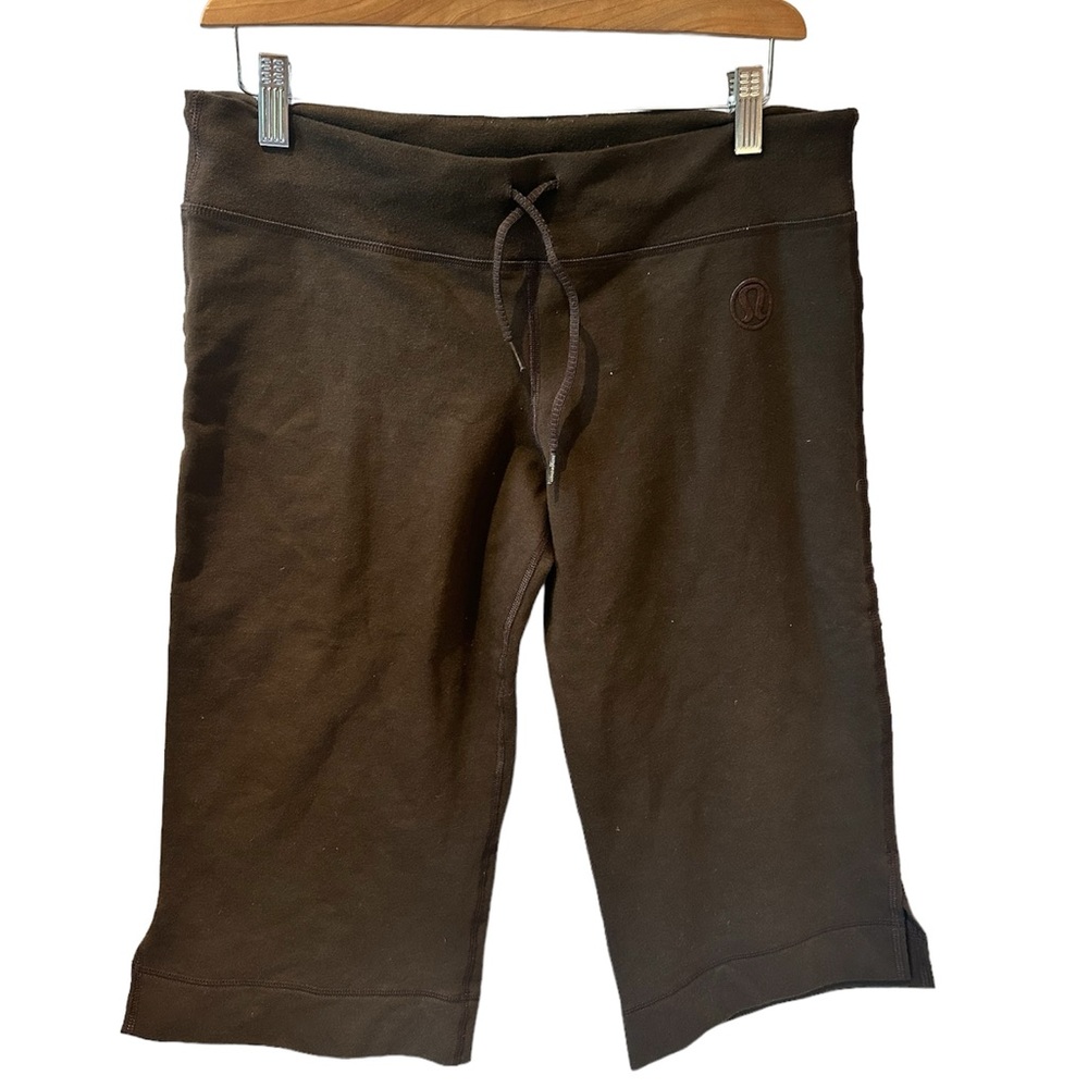 Lululemon Relax Fit Capri Pants‎ Reddy Chocolate Brown Size 6 Tie Waist
